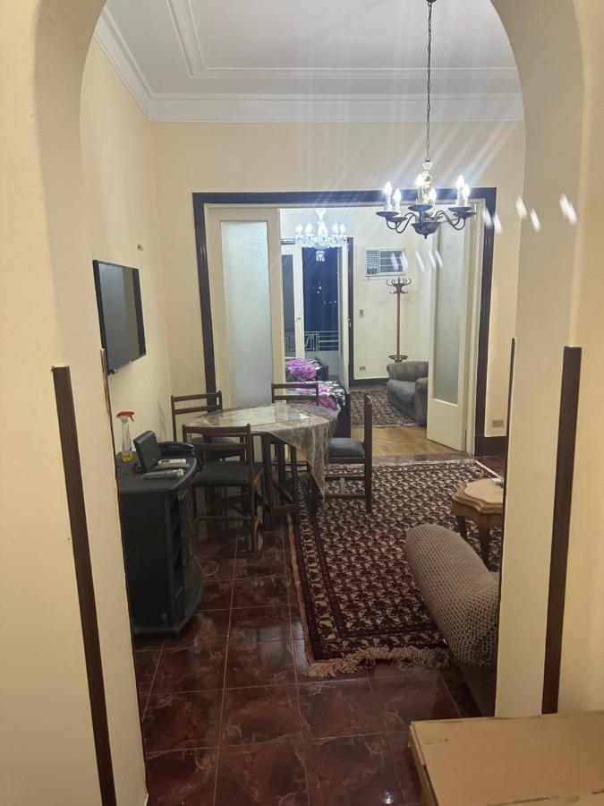 Beautiful Apartment In The Heart Of El Cairo Exterior foto